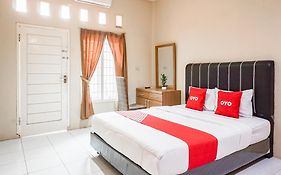 Oyo 93518 Kepayang Guesthouse Syariah